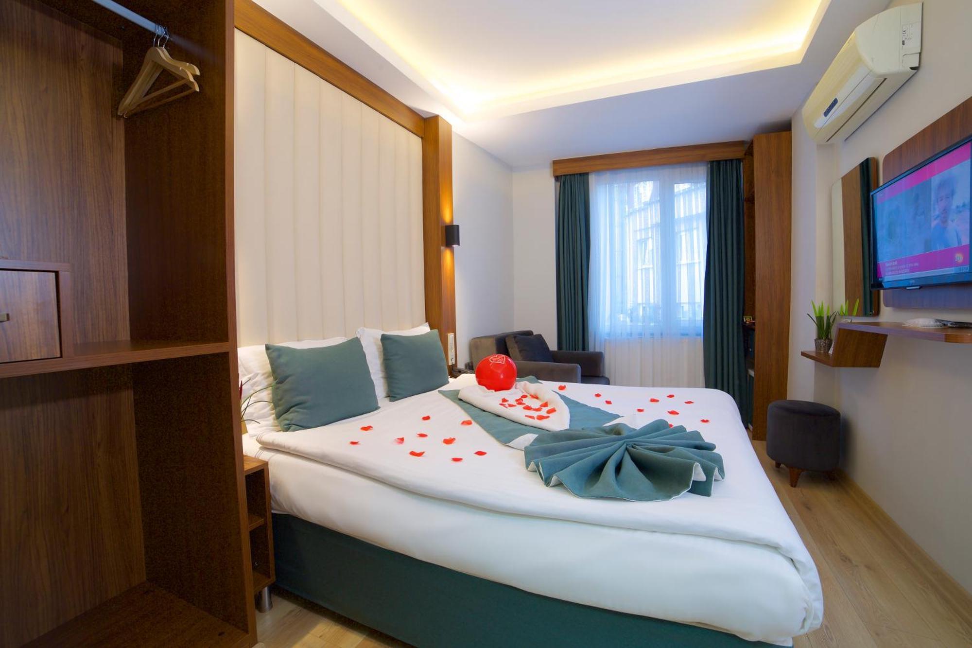 Hotel Black Tulip Istanbul Exterior photo